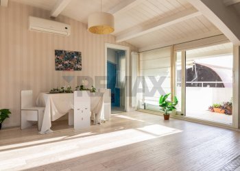 Sala da pranzo - Attico Via Salvo D'Acquisto
 
3, San Giovanni la Punta - foto 12