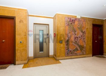 Ricezione / Lobby - Trilocale Via Monti Iblei
 
1, Catania - foto 18