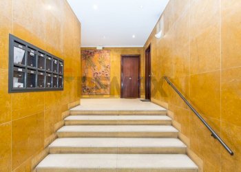 Ricezione / Lobby - Trilocale Via Monti Iblei
 
1, Catania - foto 19