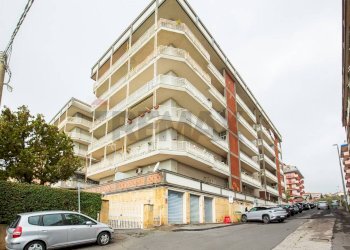 Edificio all\'aperto - Trilocale Via Monti Iblei
 
1, Catania - foto 24