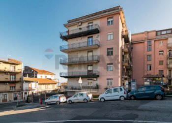 Edificio all\'aperto - Quadrilocale Via S. Ten. Nicolosi
 
3, San Giovanni la Punta - foto 22