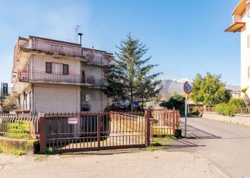 Edificio all\'aperto - Casa indipendente Via Francesco Messina
 
56, Linguaglossa - foto 34