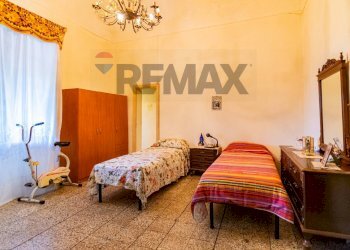 Camera / camera da letto - Semi-detached house VIA GRAZIA
 
32, Pedara - photo 11