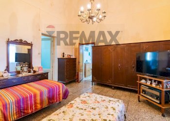 Camera / camera da letto - Semi-detached house VIA GRAZIA
 
32, Pedara - photo 12