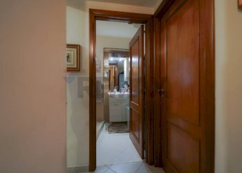 Hall / corridoio - Trilocale via Domenico Tempio
 
30, Catania - foto 14