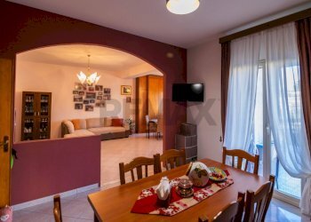 Sala da pranzo - Casa indipendente Via Francesco Messina
 
56, Linguaglossa - foto 15