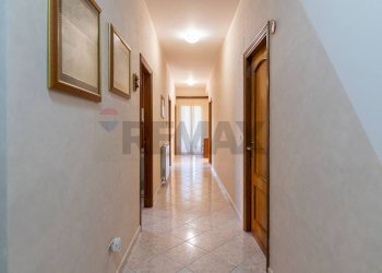 Hall / corridoio - Casa indipendente Via Francesco Messina
 
56, Linguaglossa - foto 16