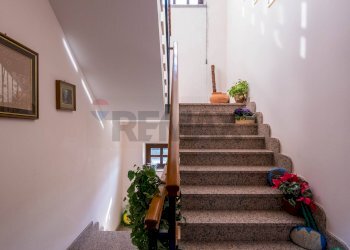 Scale - Casa indipendente Via Francesco Messina
 
56, Linguaglossa - foto 35