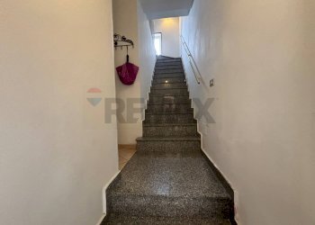 Scale - Appartamento via altamore
 
10, Caltagirone - foto 4