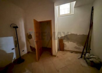 Hall / corridoio - Appartamento via altamore
 
10, Caltagirone - foto 26