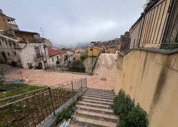 Edificio all\'aperto - Appartamento via altamore
 
10, Caltagirone - foto 34