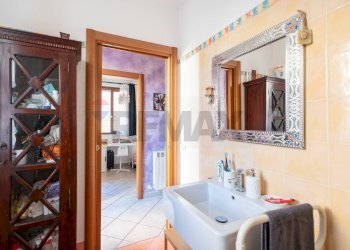 Bagno - Quadrilocale via bolzano
 
3b, Colli al Metauro - foto 5