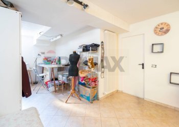 Camera / camera da letto - Quadrilocale via bolzano
 
3b, Colli al Metauro - foto 18