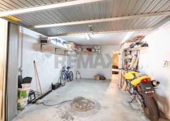 Parcheggio - Quadrilocale via bolzano
 
3b, Colli al Metauro - foto 22