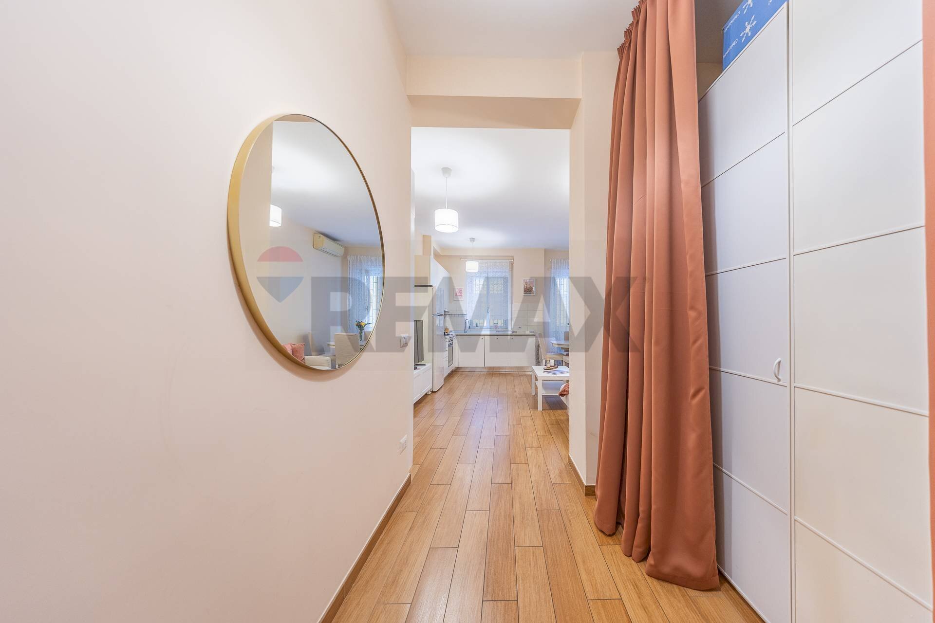 Hall / corridoio - Bilocale Via Dei Campi Flegrei
 
61, Roma - foto 2