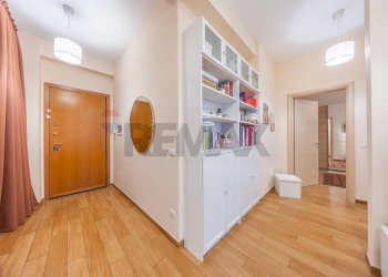 Hall / corridoio - Bilocale Via Dei Campi Flegrei
 
61, Roma - foto 12