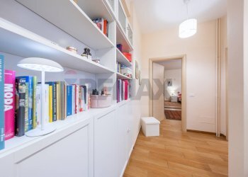 Hall / corridoio - Bilocale Via Dei Campi Flegrei
 
61, Roma - foto 13