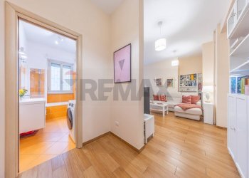 Hall / corridoio - Bilocale Via Dei Campi Flegrei
 
61, Roma - foto 16