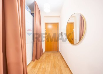 Hall / corridoio - Bilocale Via Dei Campi Flegrei
 
61, Roma - foto 19