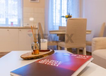 Sala da pranzo - Bilocale Via Dei Campi Flegrei
 
61, Roma - foto 25