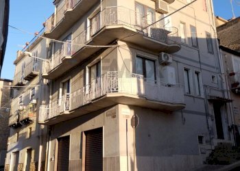 Edificio all\'aperto - Bilocale Via Belomia
 
93, Mirabella Imbaccari - foto 1