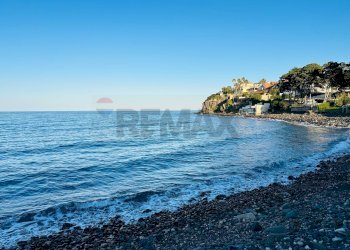 Vista dell\'acqua - Villa via del gambero
 
6, Augusta - foto 49