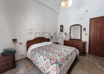 Camera / camera da letto - Quadrilocale Via Doninzetti
 
8, Savona - foto 4