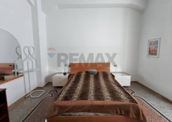 Camera / camera da letto - Quadrilocale Via Doninzetti
 
8, Savona - foto 9