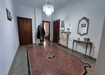 Hall / corridoio - Quadrilocale Via Doninzetti
 
8, Savona - foto 13