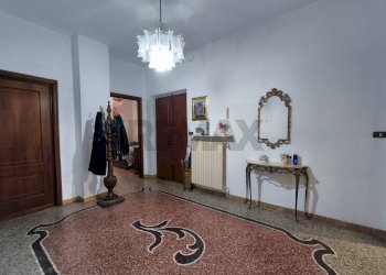 Hall / corridoio - Quadrilocale Via Doninzetti
 
8, Savona - foto 15