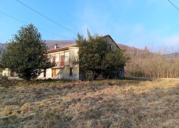 Giardino - Casa semi indipendente Località Acque, Mallare - foto 1