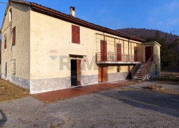 Casa all\'aperto - Casa semi indipendente Località Acque, Mallare - foto 5