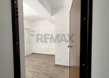 Stanza vuota - Trilocale VIA FONTESECCO
 
23-25, L'Aquila - foto 4