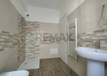 Bagno - Trilocale VIA FONTESECCO
 
23-25, L'Aquila - foto 14
