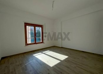 Stanza vuota - Trilocale VIA FONTESECCO
 
23-25, L'Aquila - foto 20