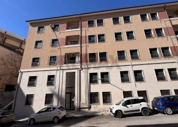Edificio all\'aperto - Trilocale VIA FONTESECCO
 
23-25, L'Aquila - foto 30