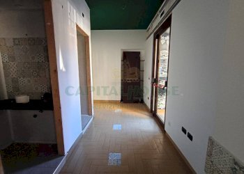 Foto 2 - Locale Commerciale Piazza bronzetti, Castel Morrone - foto 2