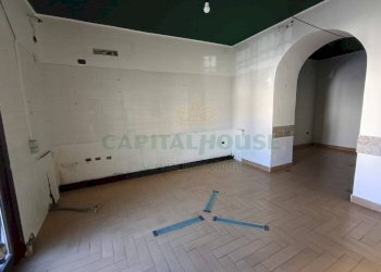 Foto 5 - Locale Commerciale Piazza bronzetti, Castel Morrone - foto 5