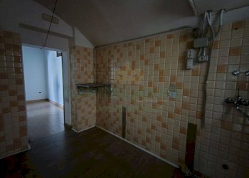 Foto 7 - Locale Commerciale Piazza bronzetti, Castel Morrone - foto 7