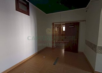 Foto 9 - Locale Commerciale Piazza bronzetti, Castel Morrone - foto 9