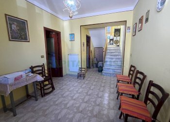 Foto 1 - Casa indipendente Piazza Bronzetti, Castel Morrone - foto 1