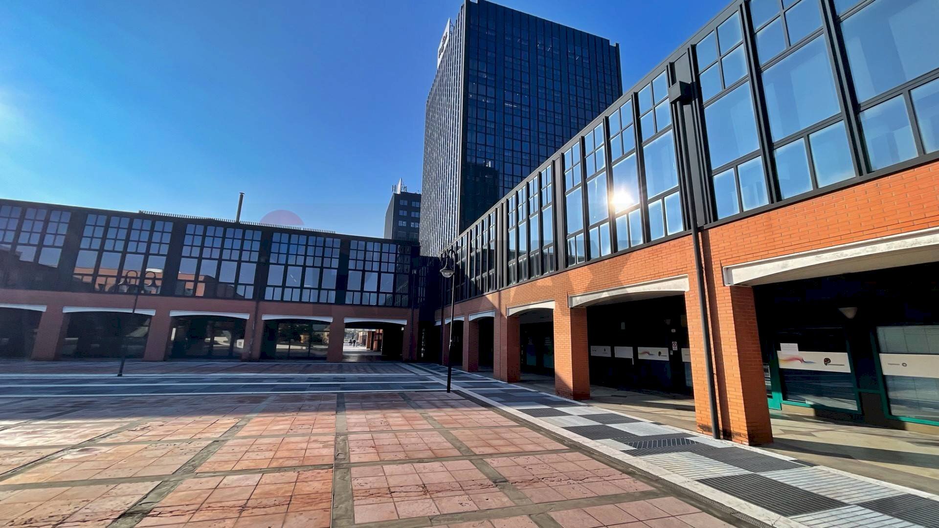 Edificio all\'aperto - Ufficio Padova - foto 1