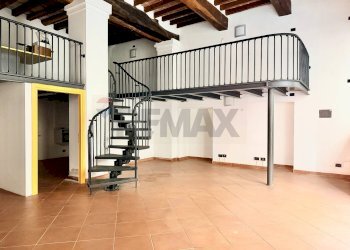 Scale - Commercial Premises Via Canalino
 
70/72, Modena - photo 5