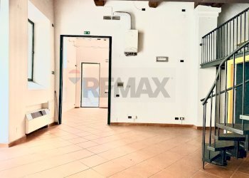 Stanza vuota - Commercial Premises Via Canalino
 
70/72, Modena - photo 9