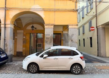 Edificio all\'aperto - Commercial Premises Via Canalino
 
70/72, Modena - photo 18