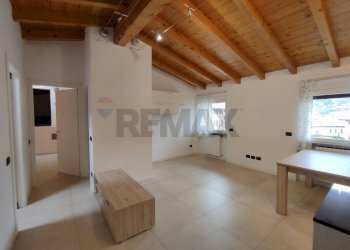 Hall / corridoio - Trilocale via xx settembre, San Fermo della Battaglia - foto 1