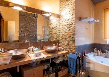 Bagno - Villa via caduti di Nassiriya, Comiso - foto 38