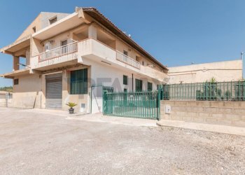 Edificio all\'aperto - Casa indipendente Contrada Vigna del conte, Comiso - foto 20