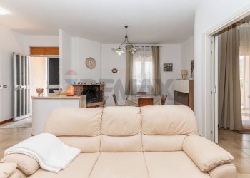 Sala da pranzo - Casa indipendente c.da Vigna del conte, Comiso - foto 9