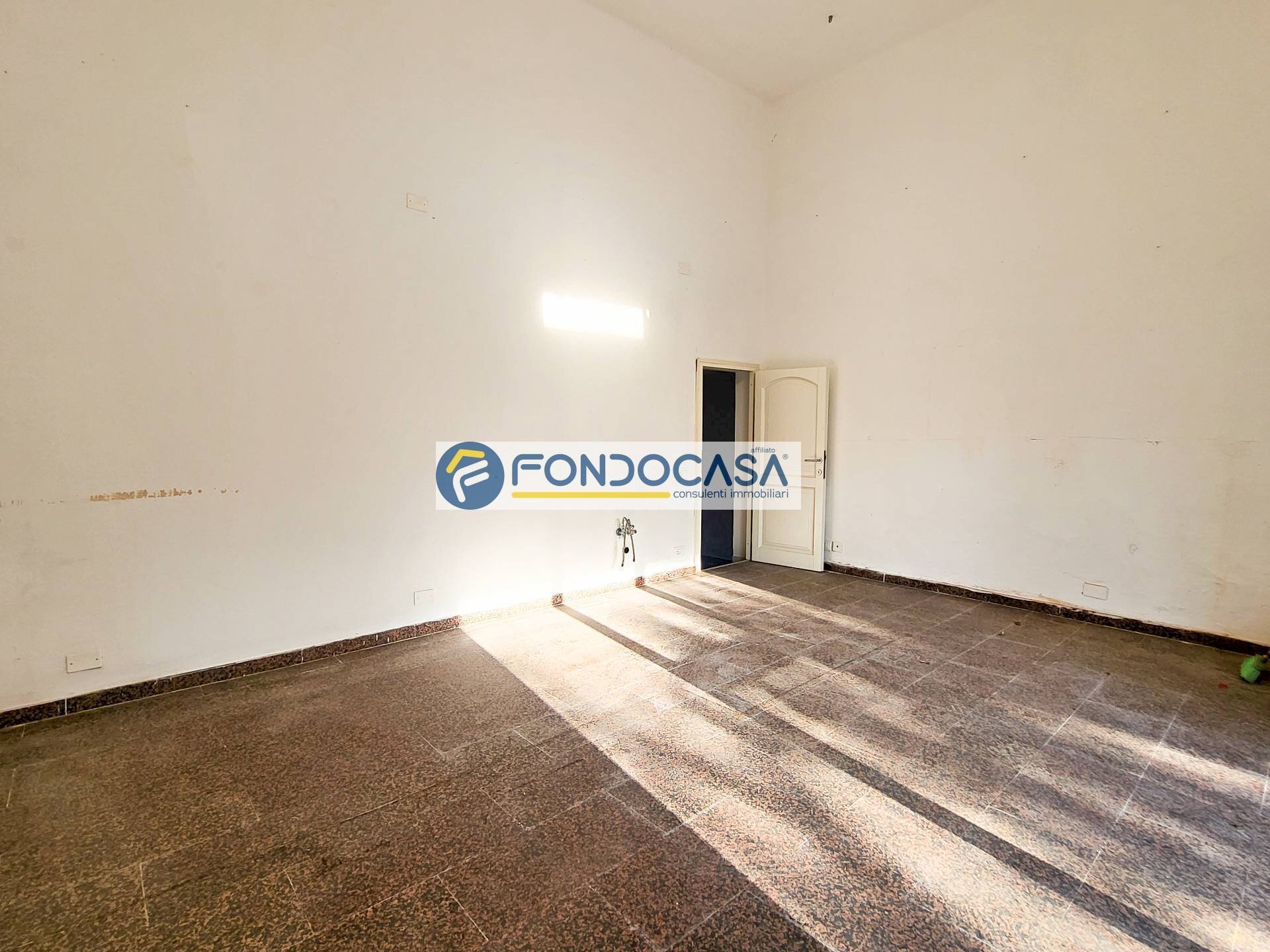 Foto 2 - Locale Commerciale Viale Versilia
 
73, Pietrasanta - foto 2